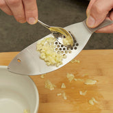 Kikkerland - Fish Garlic Press